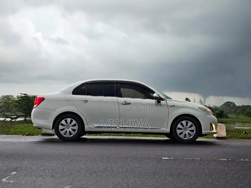 Toyota Axio 2014