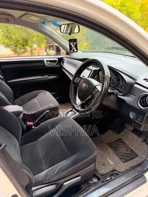 Toyota Axio 2014