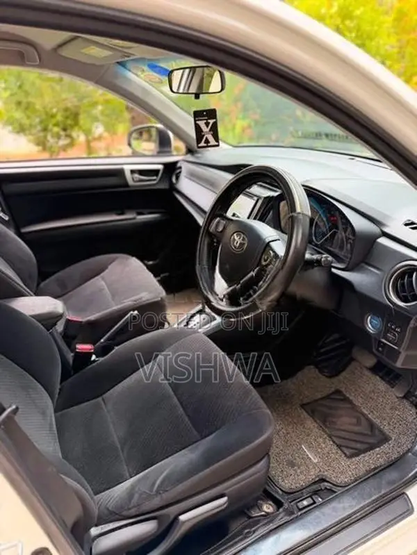 Toyota Axio 2014