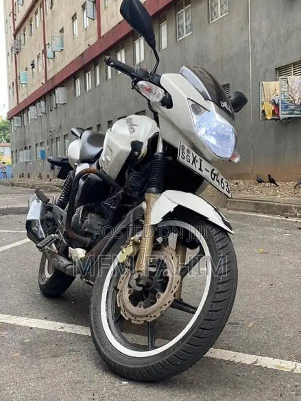 TVS Apache 2011