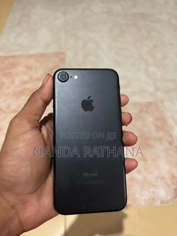 Apple iPhone 7 (Used)