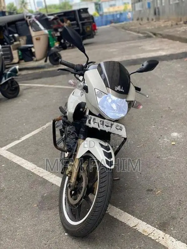 TVS Apache 2011