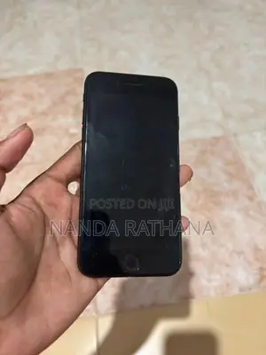Apple iPhone 7 (Used)