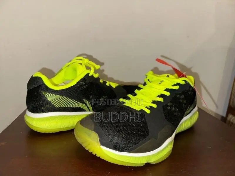 Badminton Shoes