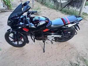 Bajaj Pulsar 220F 2010