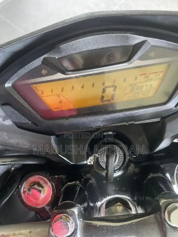 Honda CB Hornet 160R 2017