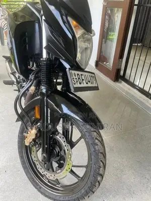Honda CB Hornet 160R 2017