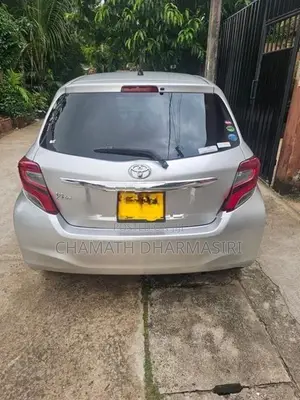 Toyota Vitz 2015