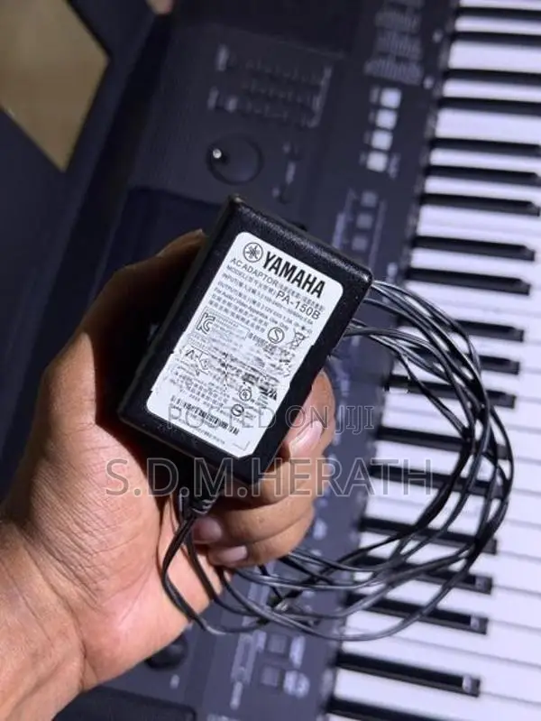 Yamaha PSR E463 Keyboard