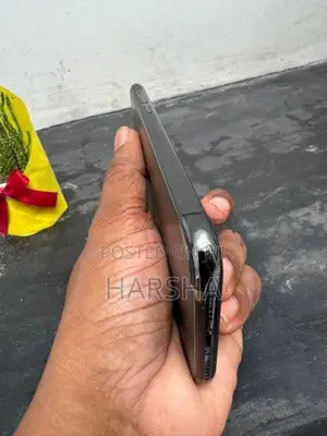 Apple iPhone 11 Pro 256GB (Used)