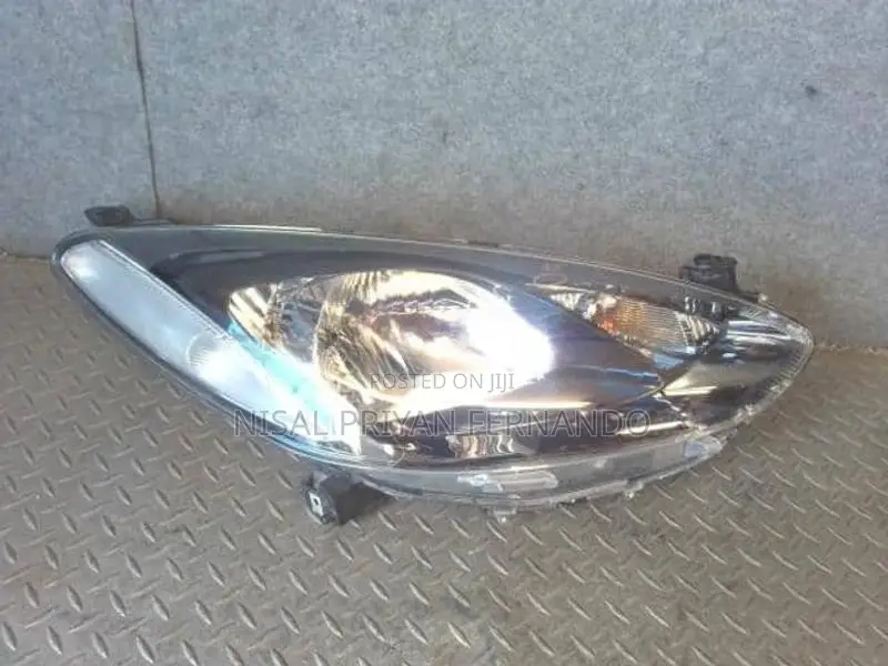 Mazda Demio Head Light