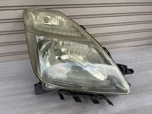 Toyota Prius Head Light