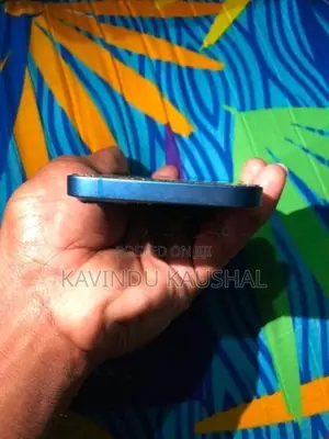Apple iPhone 13 (Used)