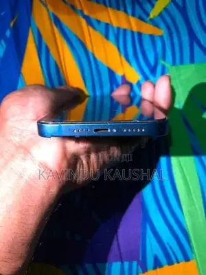 Apple iPhone 13 (Used)
