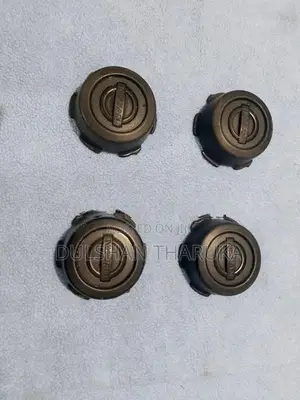 Nissan RIM Caps