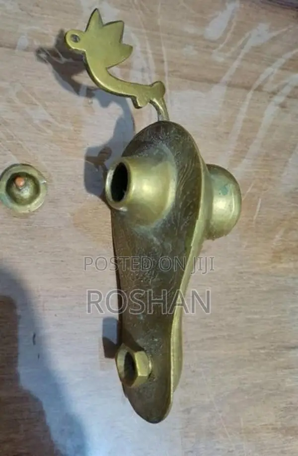 පැරණි පිත්තල අරාබි පහන