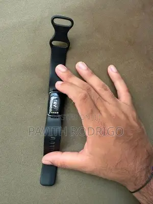 Fitbit Charge 5 (Used)