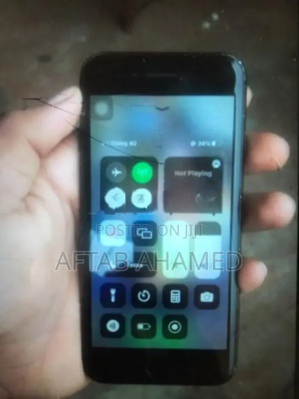 Apple iPhone 7 128 black (Used)