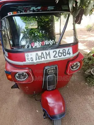 Bajaj RE 2015