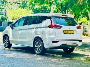 Mitsubishi Xpander Crossover 2019