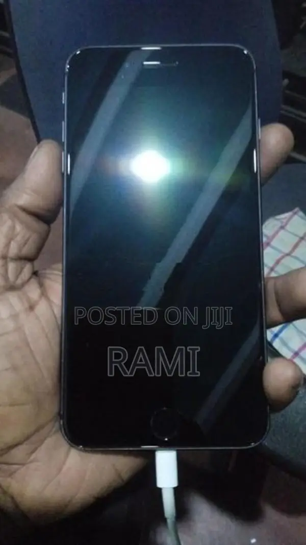 Apple iPhone 8 Plus 64GB (Used)