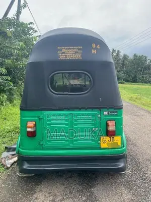 Bajaj RE 2 strok 2004
