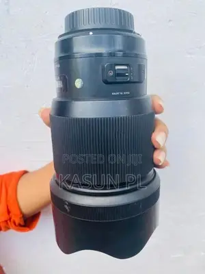 Sigma 85mm f1.4 art lens .canon mount