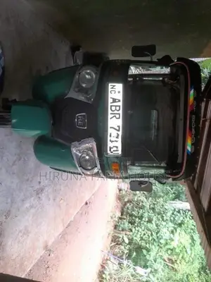 Bajaj RE 2018