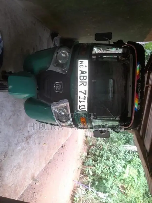 Bajaj RE 2018