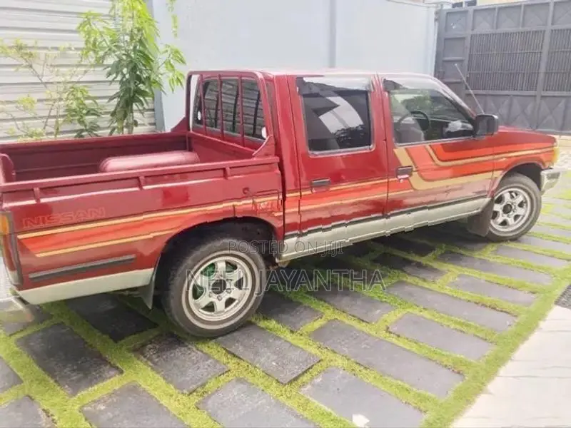 Nissan Double cab 1989