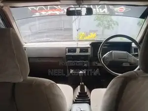 Nissan Double cab 1989