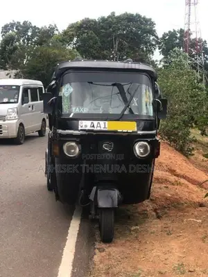 Bajaj RE 4storke 2013
