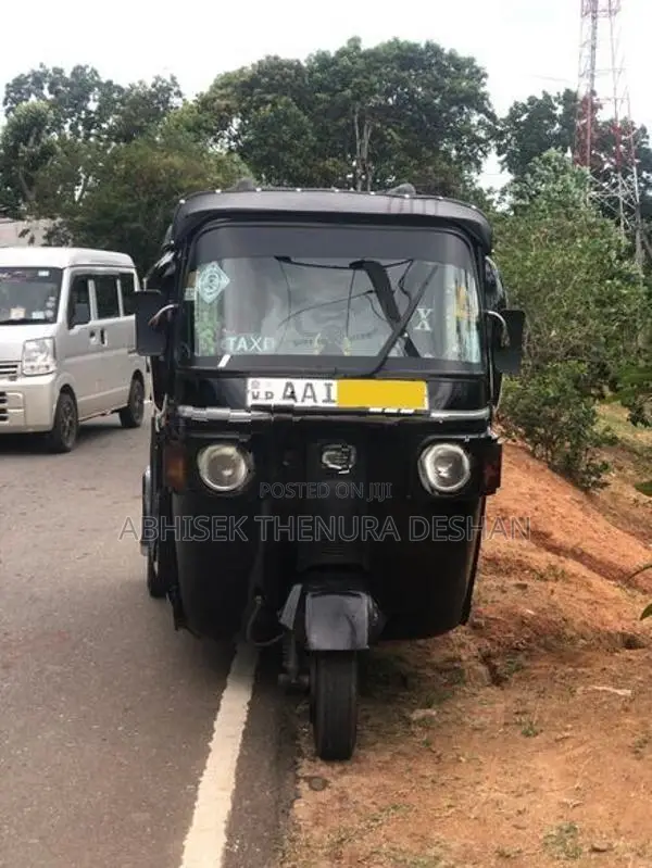 Bajaj RE 4storke 2013