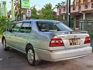 Nissan Bluebird 1996