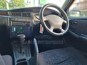 Nissan Bluebird 1996