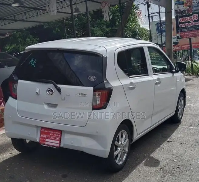 Daihatsu Mira E.S 2026