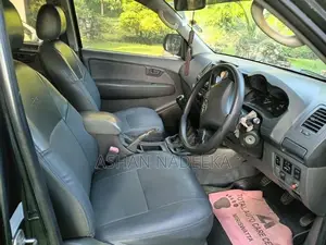 Toyota Hilux 2011