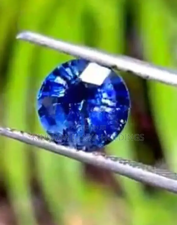 Natural Blue Sapphire Gem