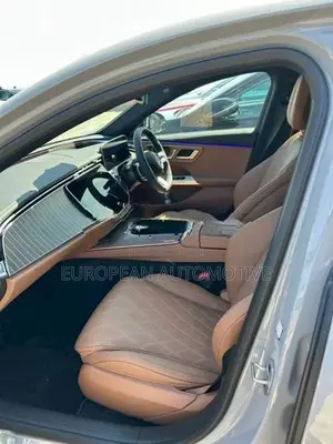 Mercedes Benz E350 AMG LINE NIGHT EDI 2025
