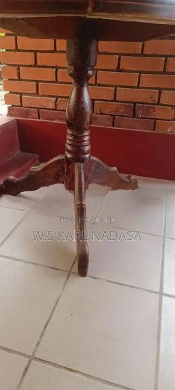 ඇන්ටික් කොස් ලී වටරවුම් මේසය