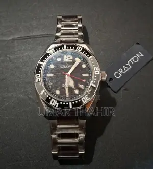 Grayton Diver Ocean Abyss