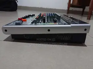 Behringer XENYX X1222 USB Mixer