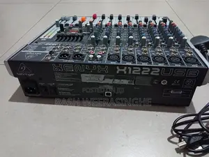 Behringer XENYX X1222 USB Mixer