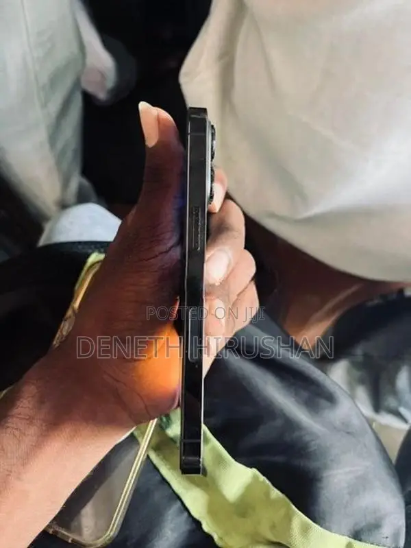 Apple iPhone 13 Pro (Used)