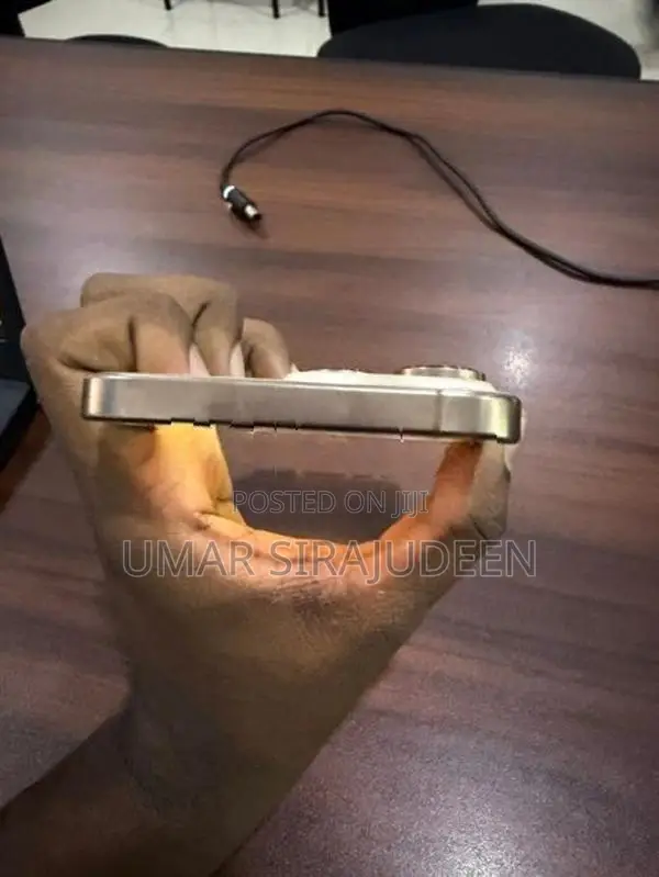 Apple iPhone 16 Pro Max (Used)