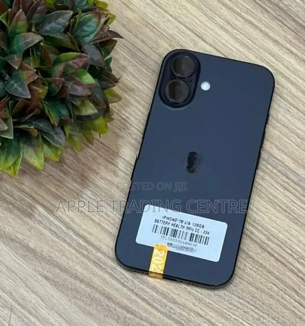 Apple iPhone 16 128GB (Used)
