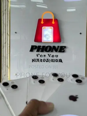 Apple iPhone 13 (Used)