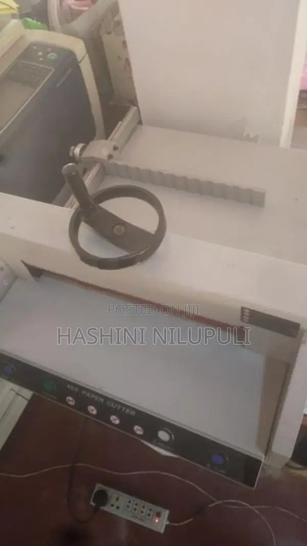 Paper Cutting Machine