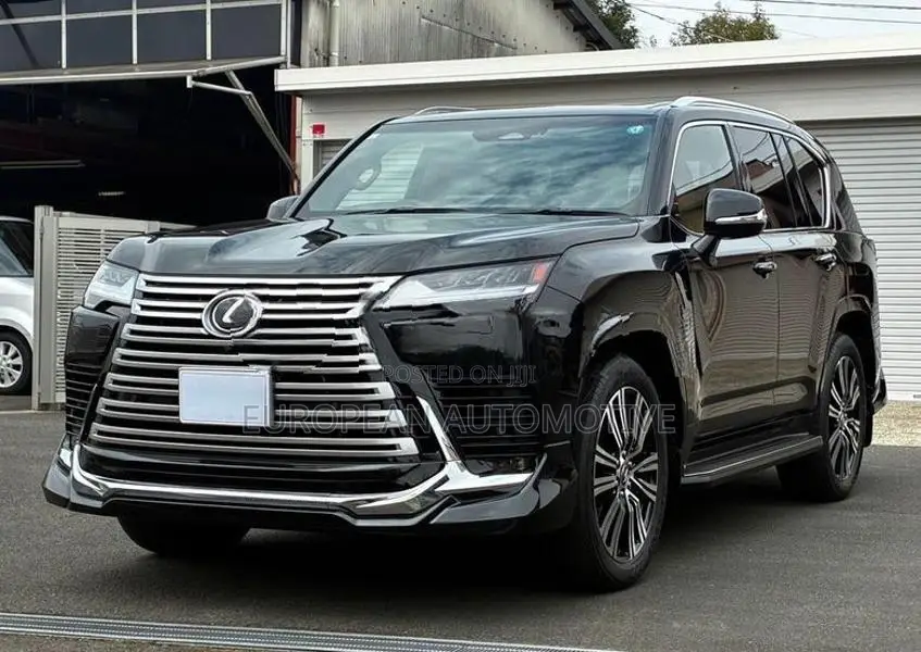 Lexus LX600 2025