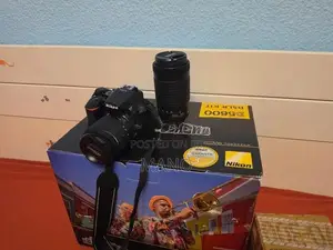 Nikon D5600 Camera Full Set